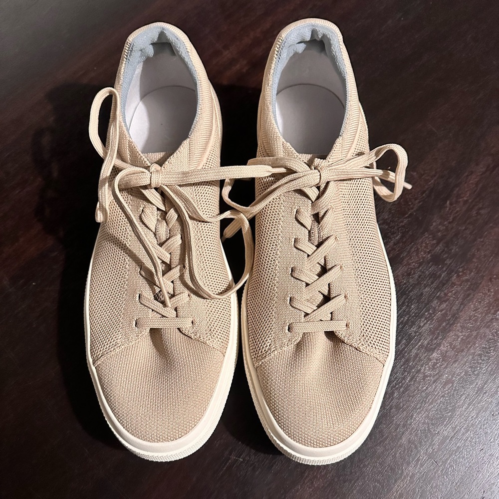 Rothy’s RS02 Sneaker